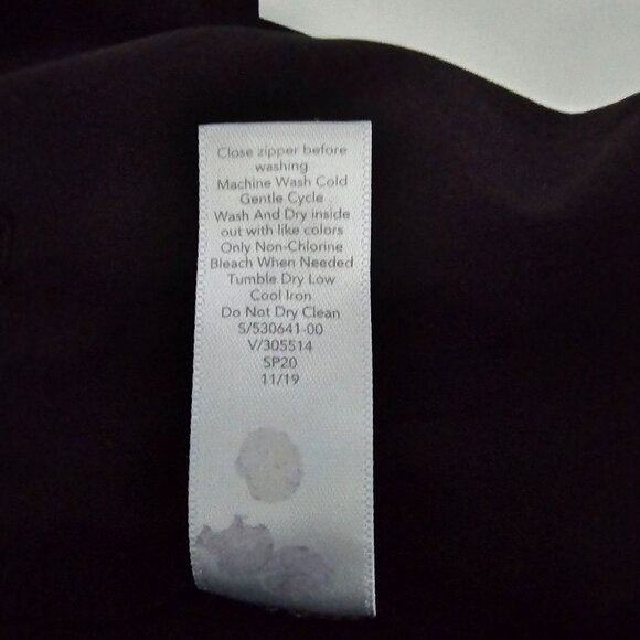 Athleta Sky Line Short II Black Paperbag Tie Waist Shorts Women's Size 6 - Picture 16 of 16